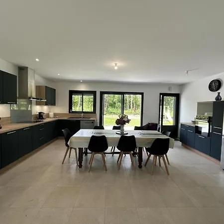 Дом отдыха Les Resiniers Мольез-е-Маа