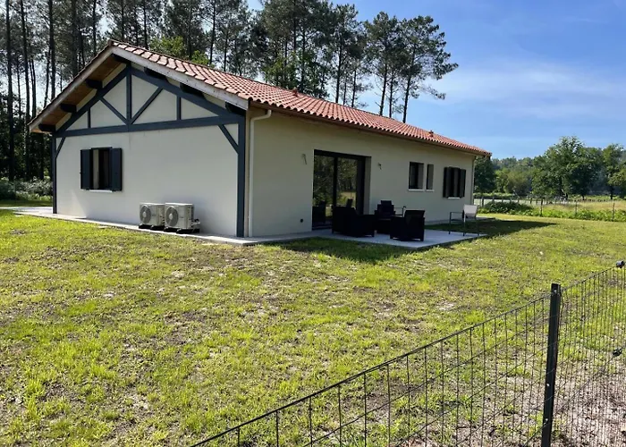 Holiday home Les Resiniers *